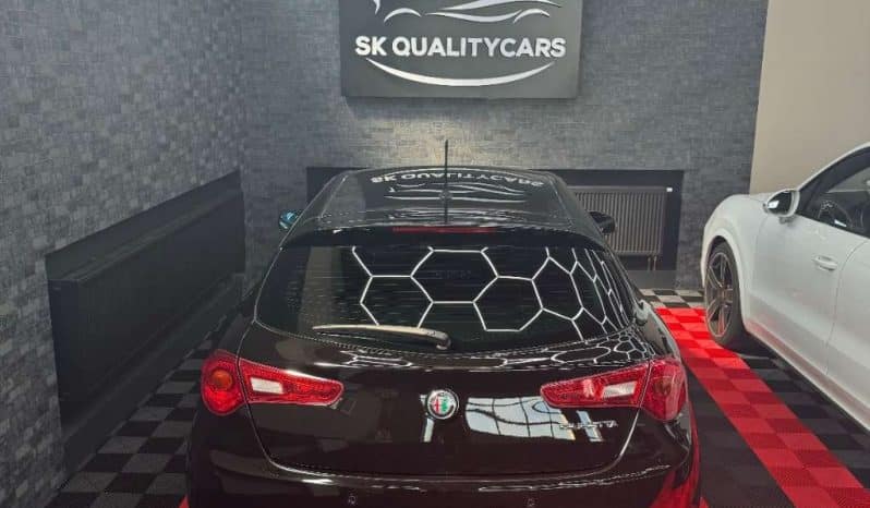 Alfa Romeo Giulietta Super 1,4 TB MultiAir TCT Limousine voll