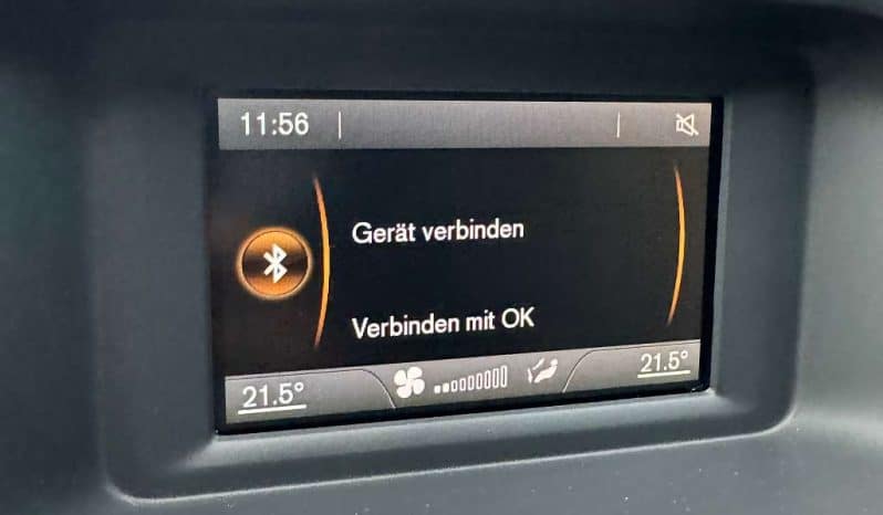 Volvo V40 D2 Kinetic Limousine voll