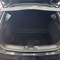 Volvo V40 D2 Kinetic Limousine voll