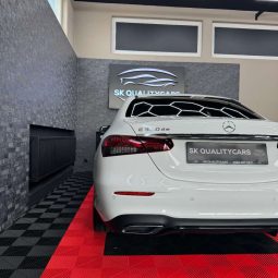 Mercedes-Benz E-Klasse E 300 de PHEV 4Matic Aut. AMG LINE Limousine voll