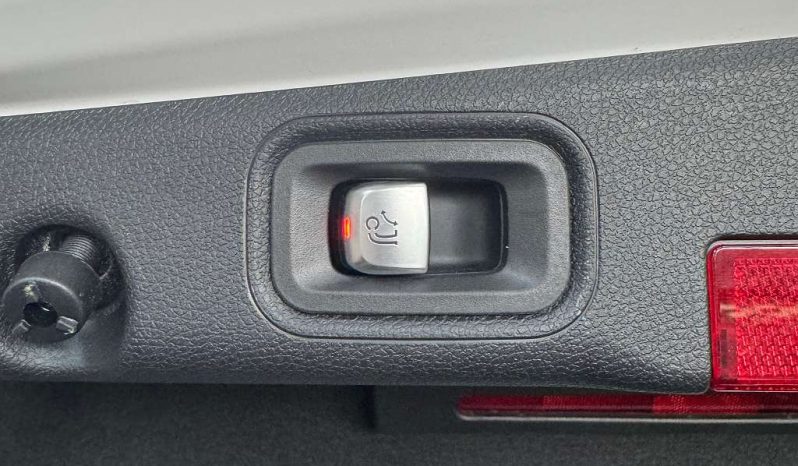Mercedes-Benz E-Klasse E 300 de PHEV 4Matic Aut. AMG LINE Limousine voll